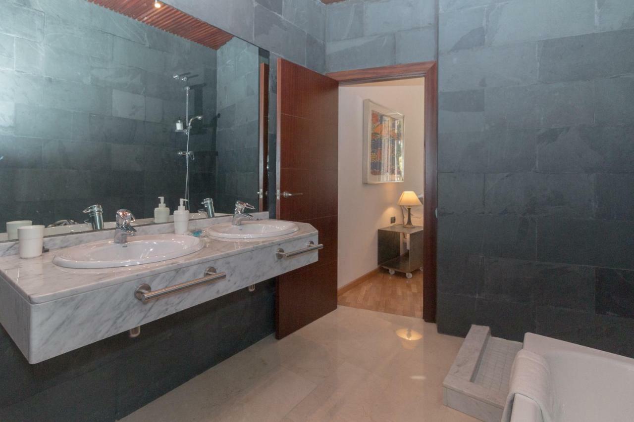 Bet Apartments - Canovas Rooms Валенсия Экстерьер фото