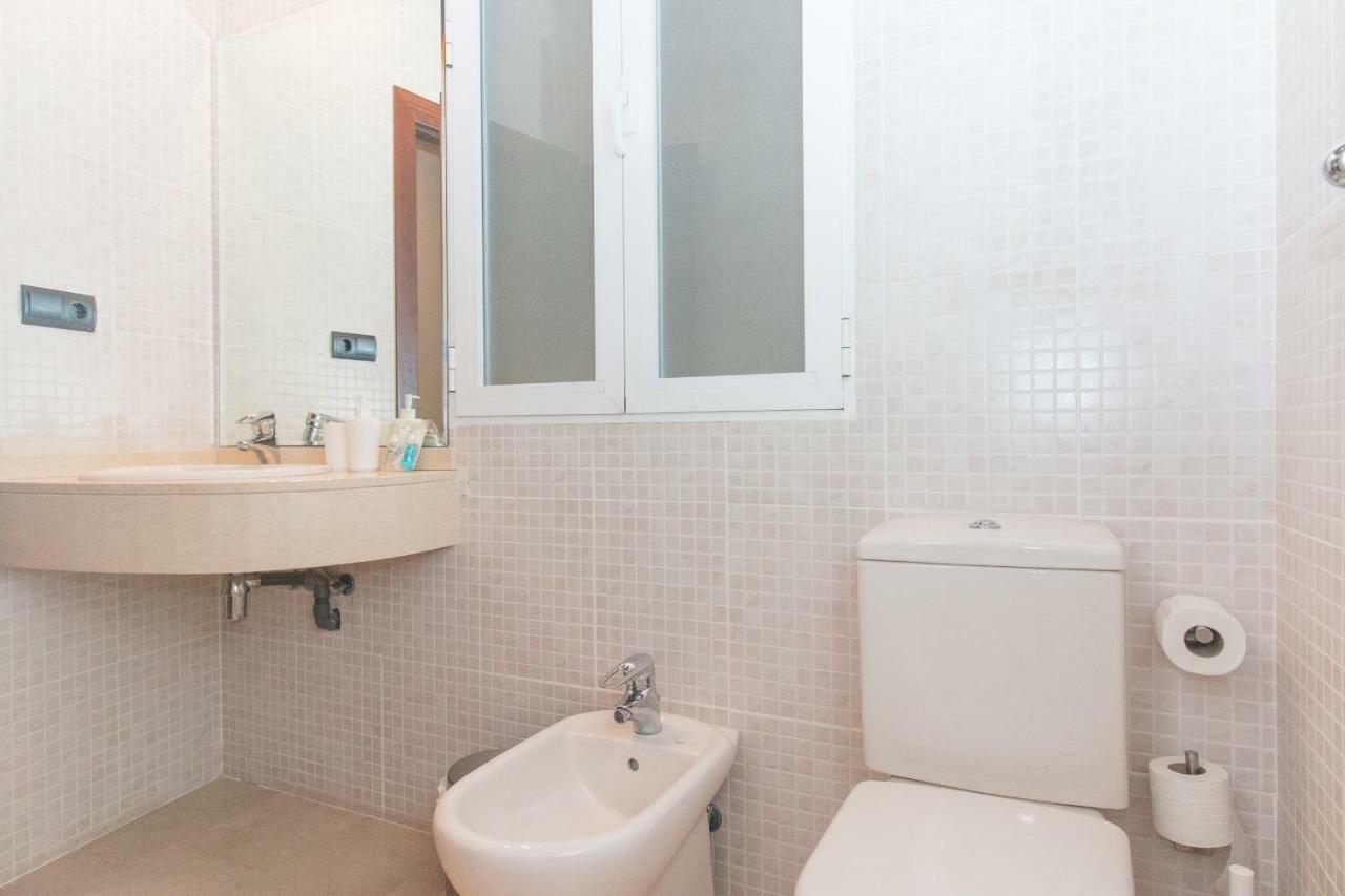 Bet Apartments - Canovas Rooms Валенсия Экстерьер фото